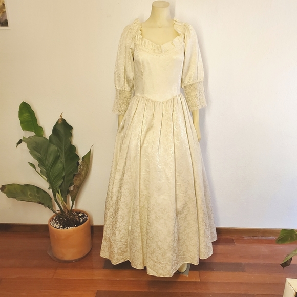 Vintage 70s Renaissance Gunne Sax Wedding Dress - Picture 3 of 13